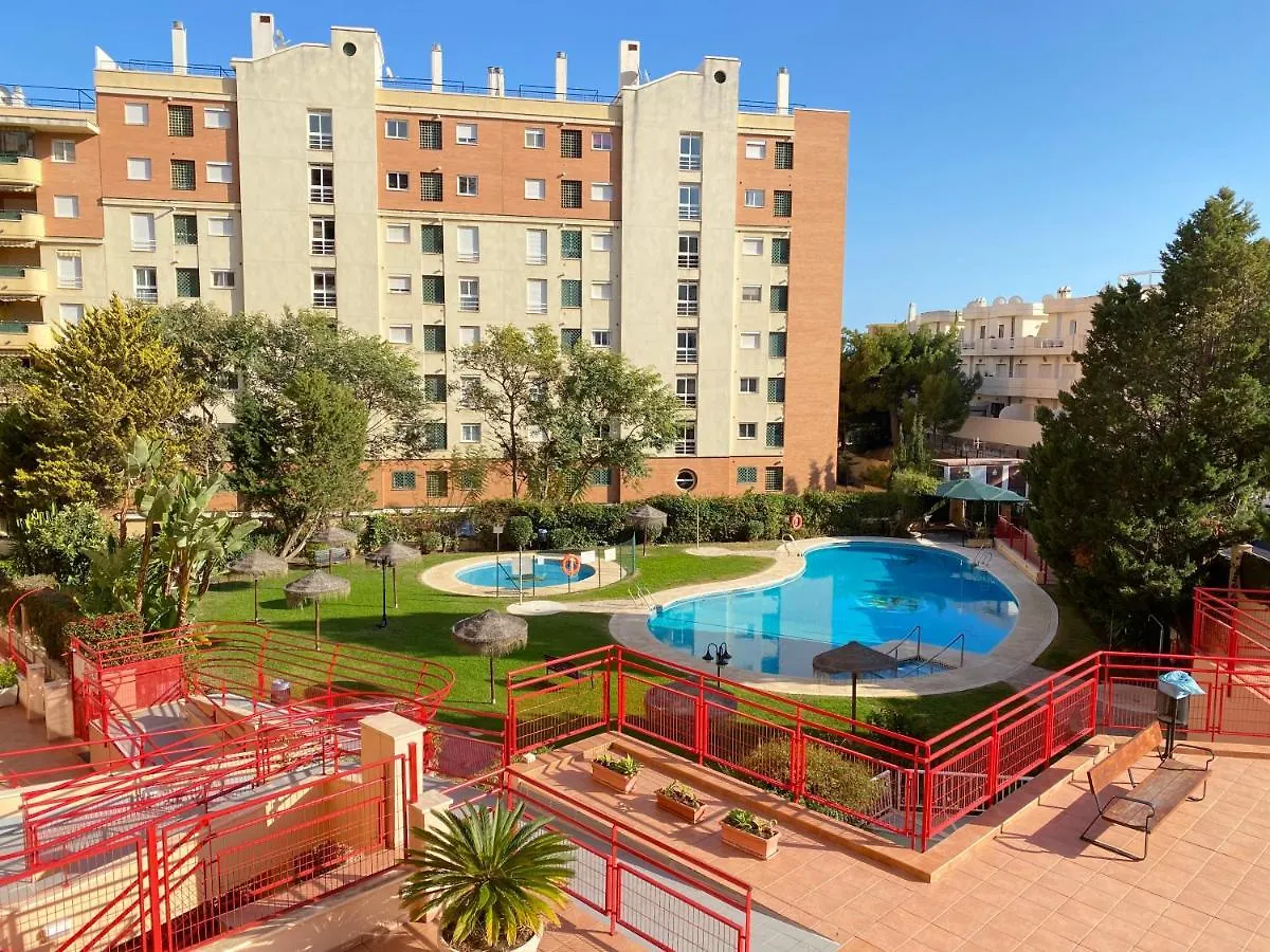 Fuengirola Holiday Apartment W/Balcony View & Pool