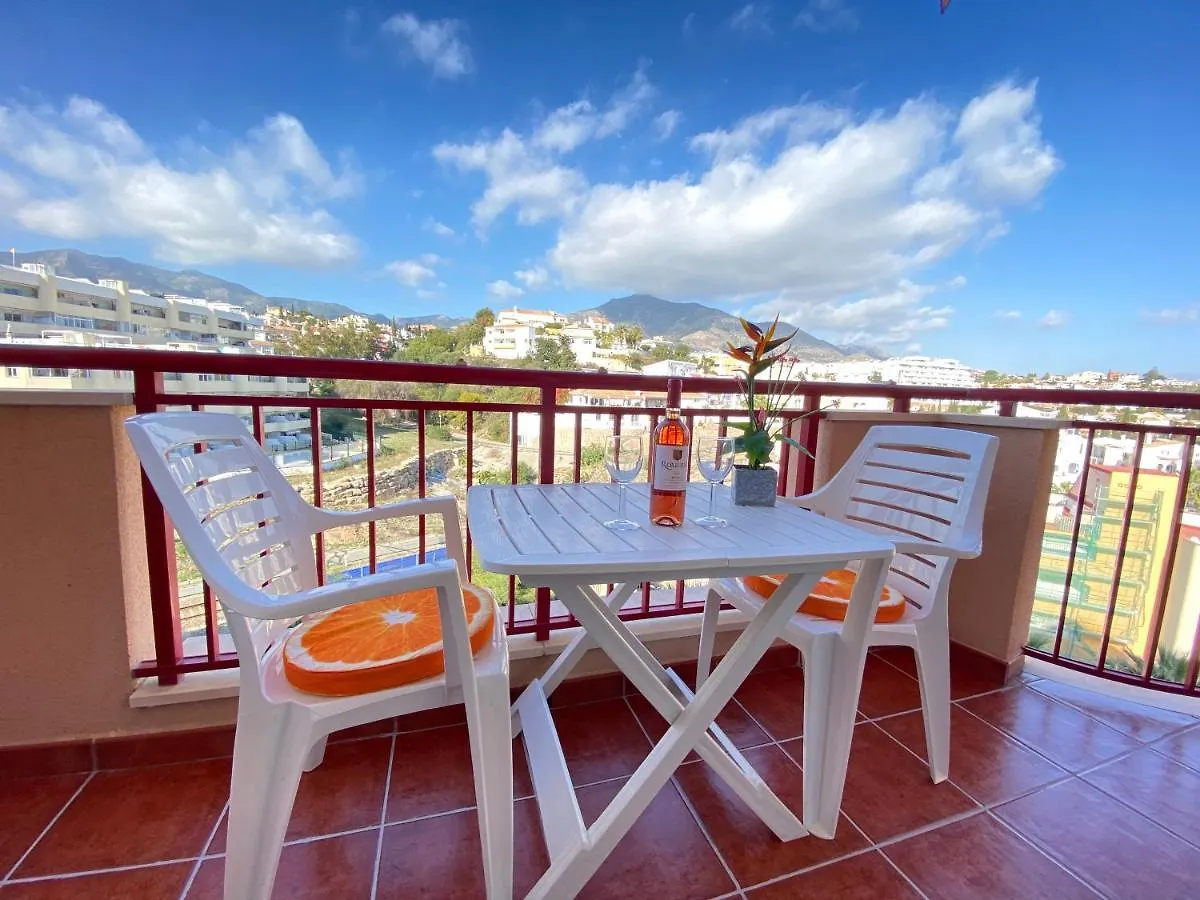 Fuengirola Holiday Apartment W/Balcony View & Pool