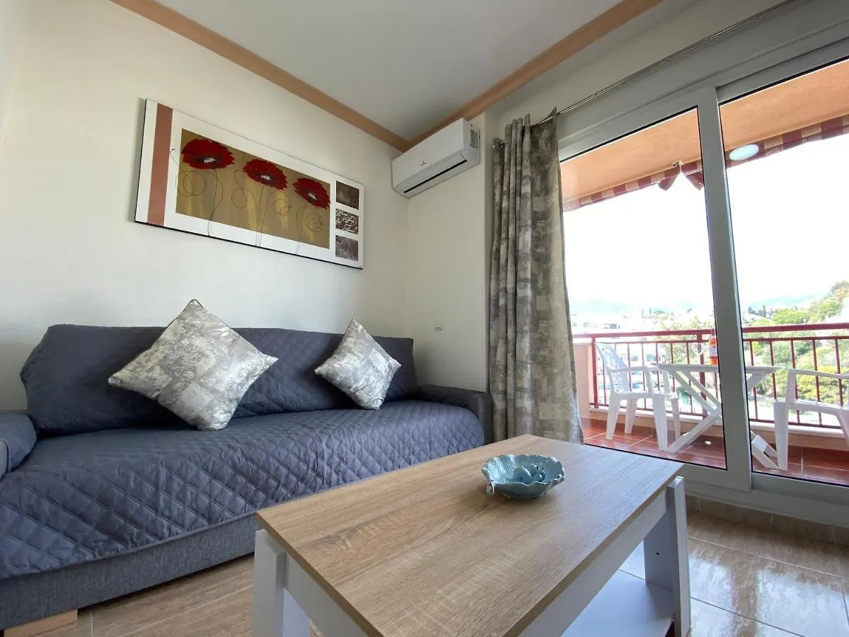 Fuengirola Holiday Apartment W/Balcony View & Pool