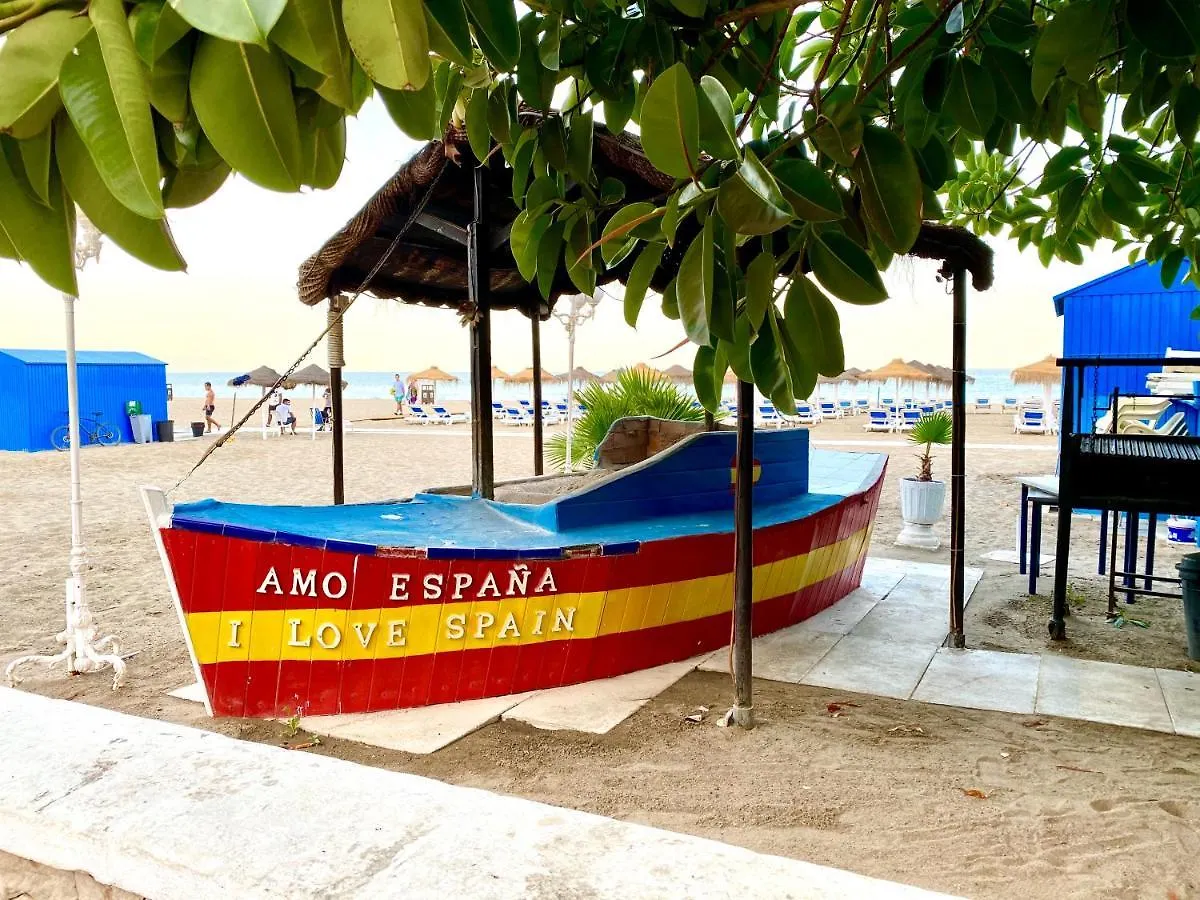 Fuengirola Holiday Apartment W/Balcony View & Pool