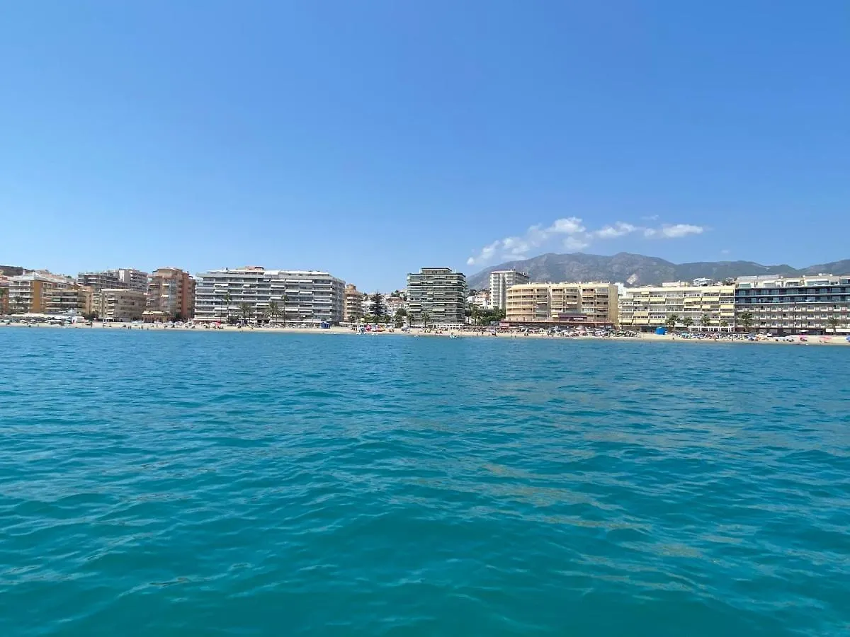 Fuengirola Holiday Apartment W/Balcony View & Pool