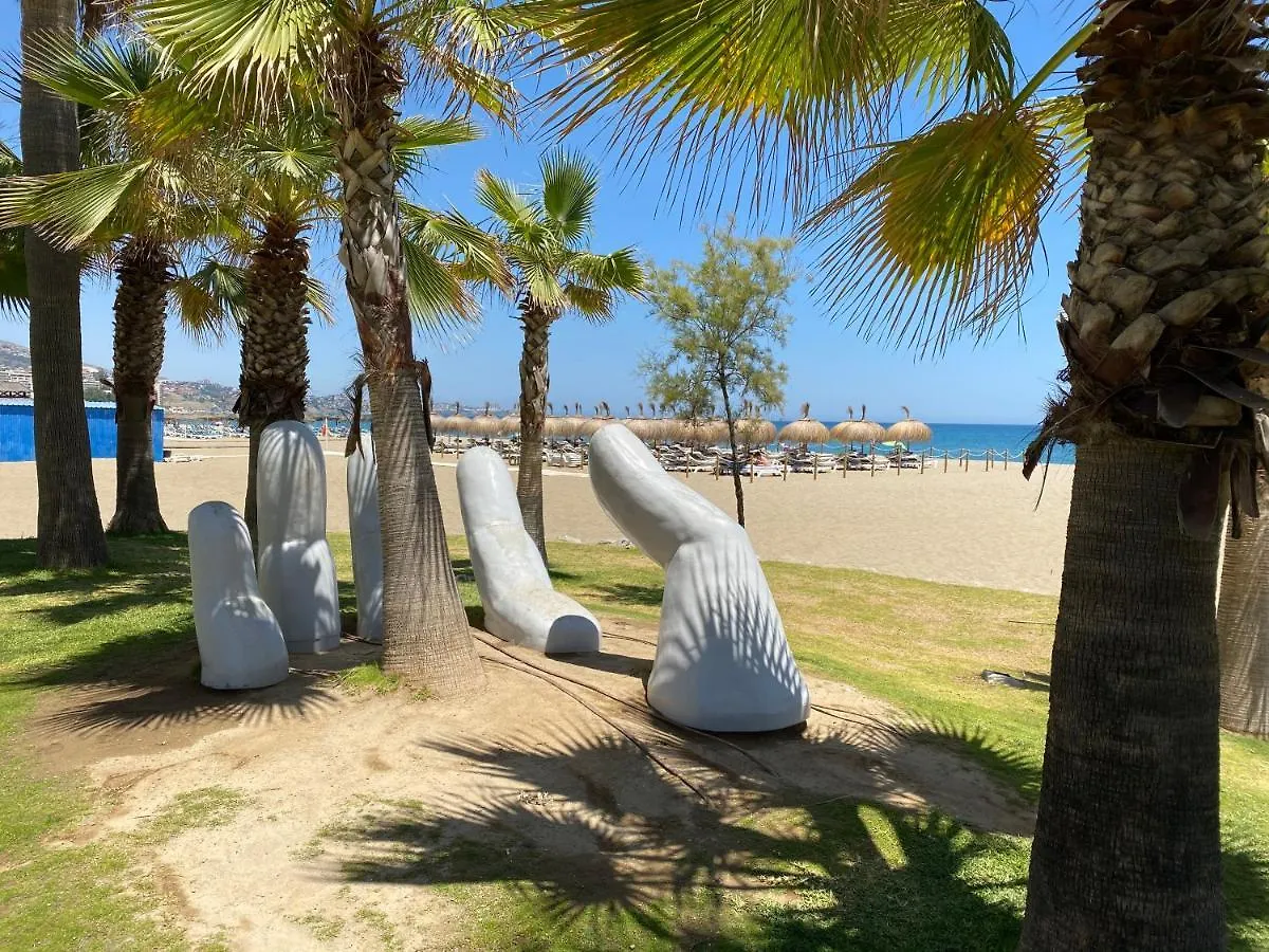Fuengirola Holiday Apartment W/Balcony View & Pool