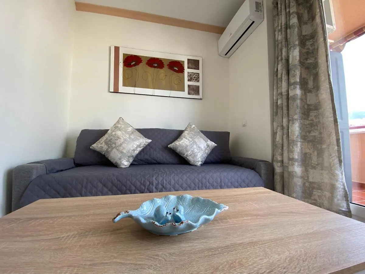 Fuengirola Holiday Apartment W/Balcony View & Pool 0*,  Spain