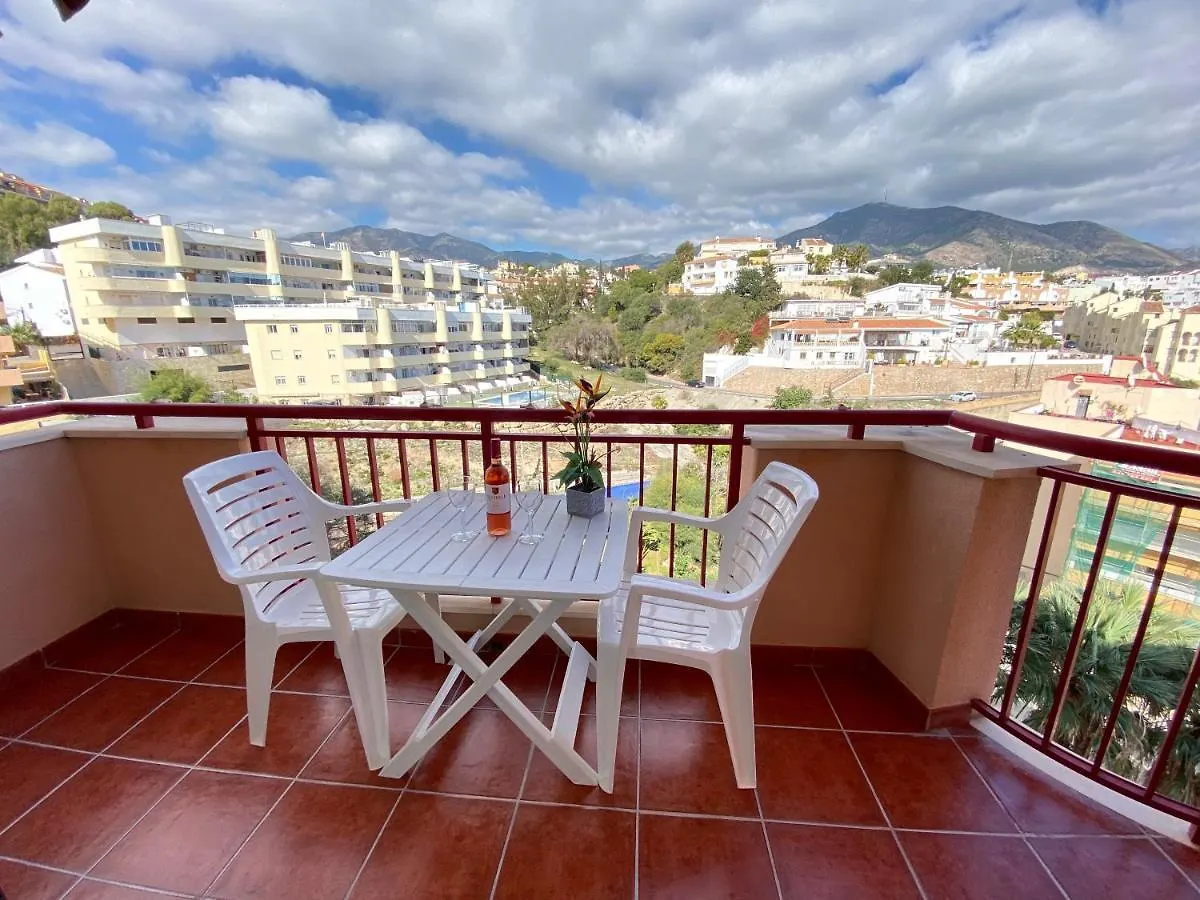 Fuengirola Holiday Apartment W/Balcony View & Pool